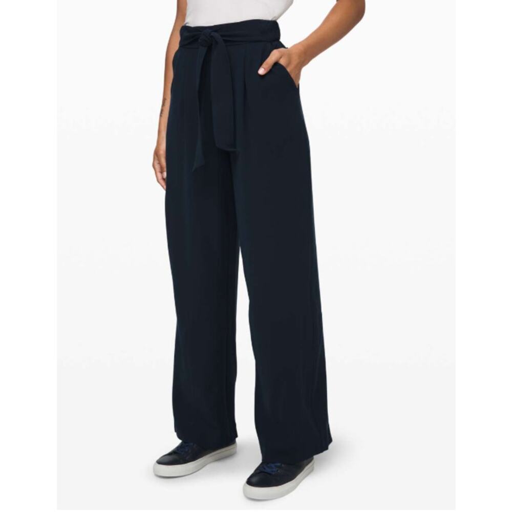 lululemon Noir Pant 6 True Navy Travel Woven Wide Leg Tie Waist Trouser Relaxed